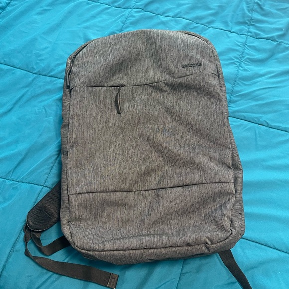 Adult Incase city Backpack - Picture 1 of 8